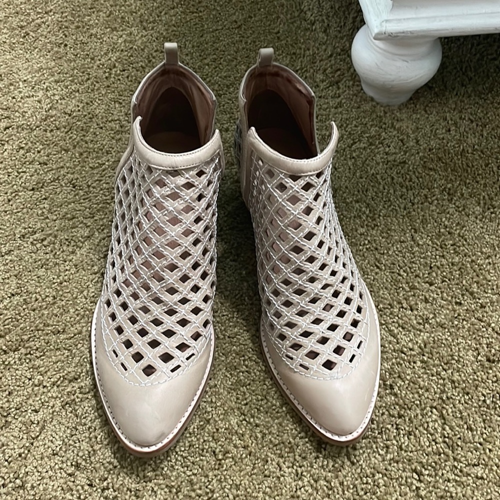 Jeffery Campbell cream/tan booties